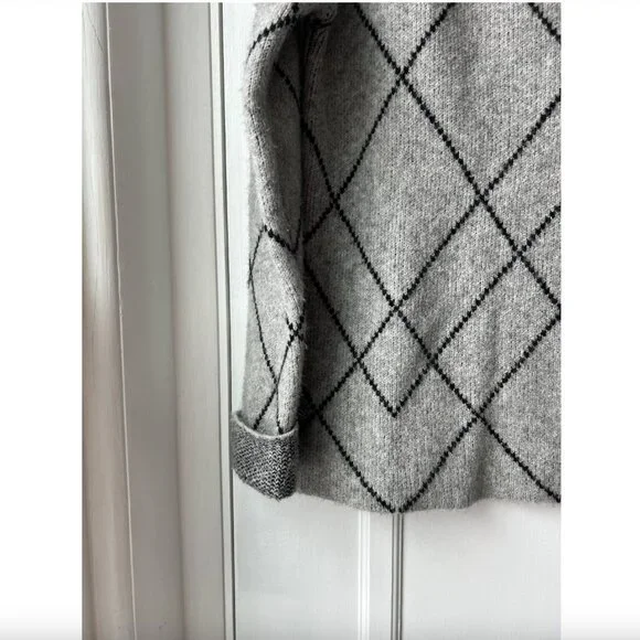 Christian Siriano Funnel Neck Sweater - Picture 6 of 6